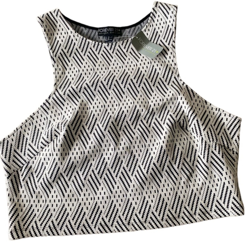 FOREVER 21 **Plus Size** Crop Top Aztec Design *NWT* 3x